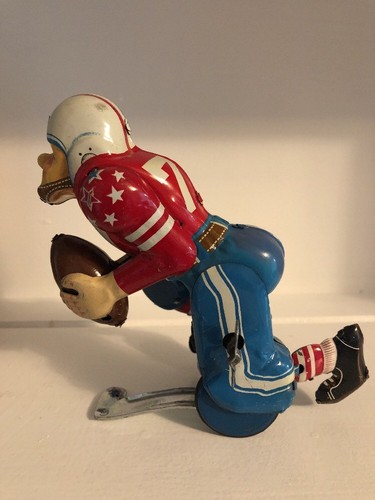 RARE Vintage 1950's Linemar Tin Wind Up Toy Mechanical TOUCHDOWN PETE w/ Box
