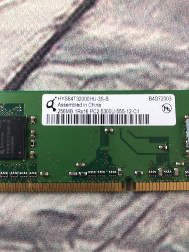 Lot of 8 HYS64T32000HU-3S-B Qimonda 256MB DDR2 Non ECC PC2-5300 HP 377724-551