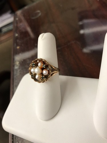 10kt Womens Yellow Gold Pearl And Emerald Ring 6.7 Grams!