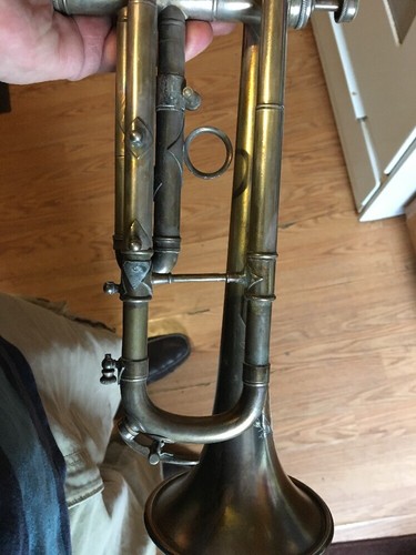 HOLTON TRUMPET PROFESSIONAL EARLY MODEL VERY NICE FOR RESORATION