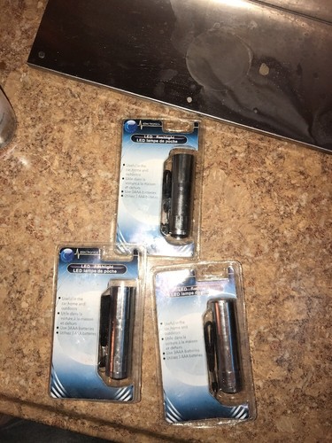 LOT OF 60 LED FLASHLIGHT - POCKET KEYCHAIN LIGHTS - GREAT FOR RETAIL SEALED NEW
