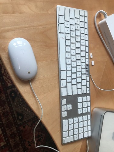 EXCELLENT! Apple A1176  Mac Mini  120GB 1GB WIFI Bluetooth COM Power Adapter +++