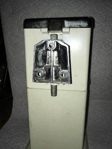 Vintage 1950's Ice-O-Magic Ice Crusher