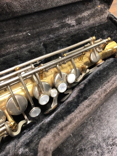 Vito Saxaphone With Case & Mouthpiece 065504 Made In Japan!