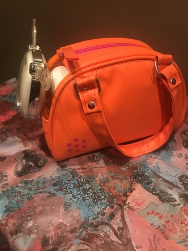 Hasbro iDog Speaker Interactive Dog 2005 C-015C White w Carry Case #7817