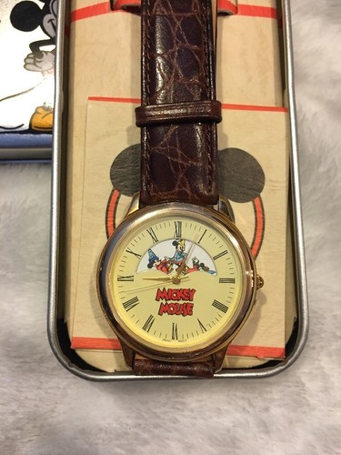 Mickey Watch, with dial window rotating Mickey through time
