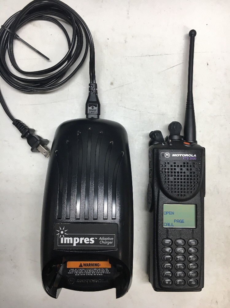 Motorola モトローラ XTS5000 実物 MILIMILISPOTの商品紹介！:実物MOTOROLA XTS5000 2型 特小加工