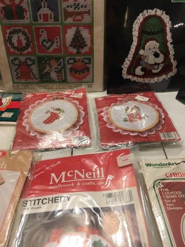 LOT Of 11 CROSS STITCH SEALED KITS CHRISTMAS VINTAGE