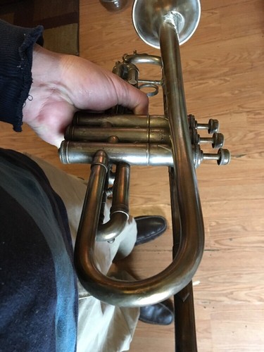 HOLTON TRUMPET PROFESSIONAL EARLY MODEL VERY NICE FOR RESORATION