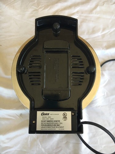 OSTER BELGIAN WAFFLE IRON MAKER MACHINE MODEL 3883 CHROME ROUND NON STICK