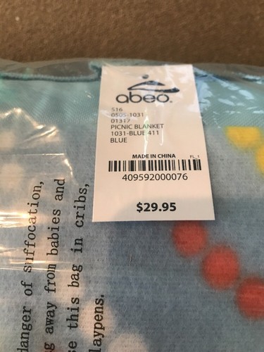 ABEO Packable Picnic Blanket Tote Easy Carrying Beach Blanket New (HN)