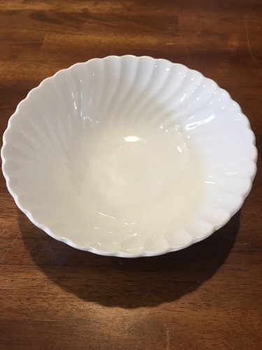 JOHNSON BROS MADE ENGLAND IRONSTONE CHINA, SNOWHITE REGENCY PAT.-SERVING BOWL