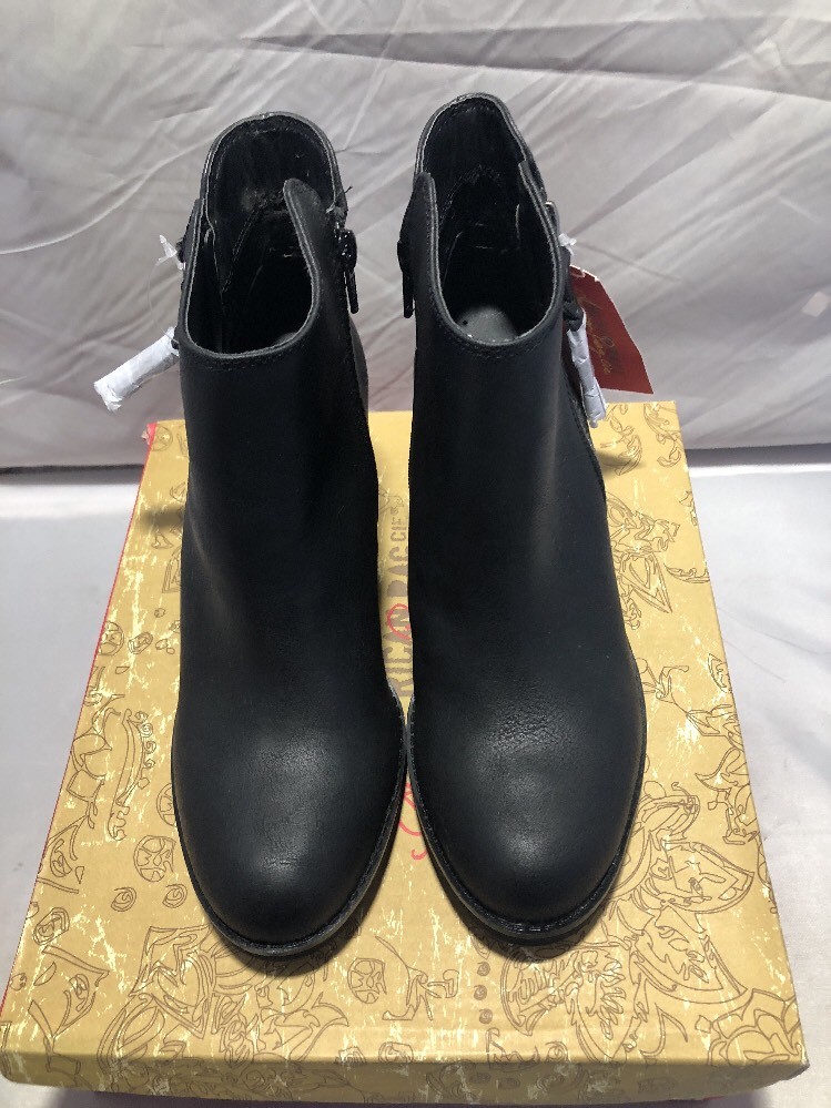 American Rag Women Baxter Round Toe Ankle Bootie Boots Black Size 6.5M