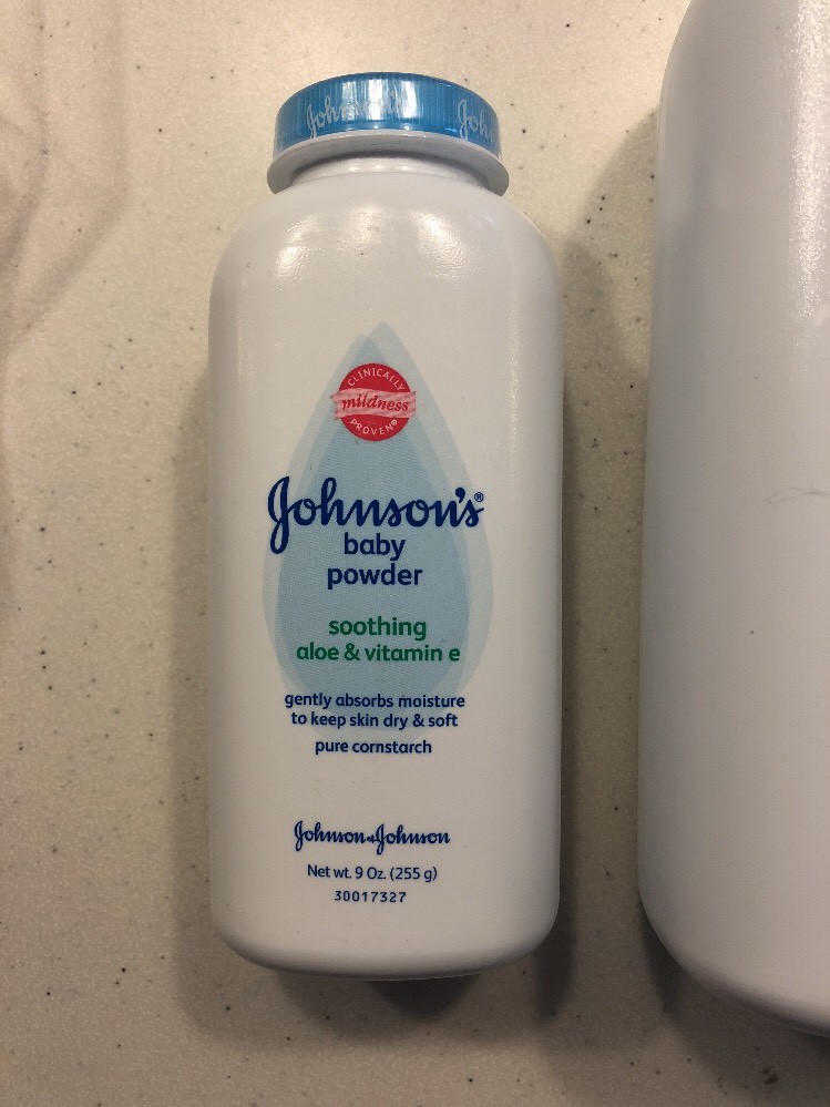 Johnson and Johnson Baby Powder Vitamin E Aloe Diaper Rash LOT of 3- 40 OZ Total