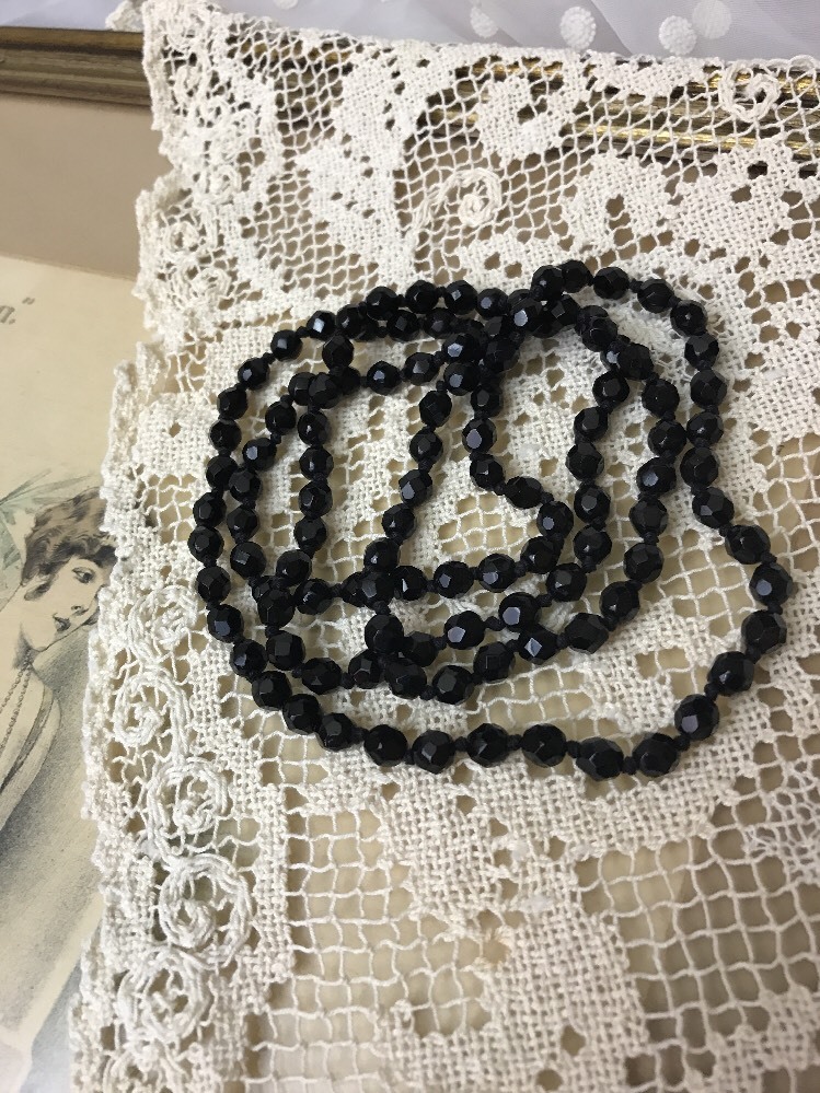 Antique Vtg Art Deco Jet Black Faceted Victorian Glass Bead Necklace 40