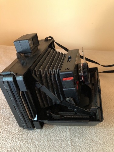 VINTAGE LATE 1970s POLAROID THE REPORTER  CAMERA