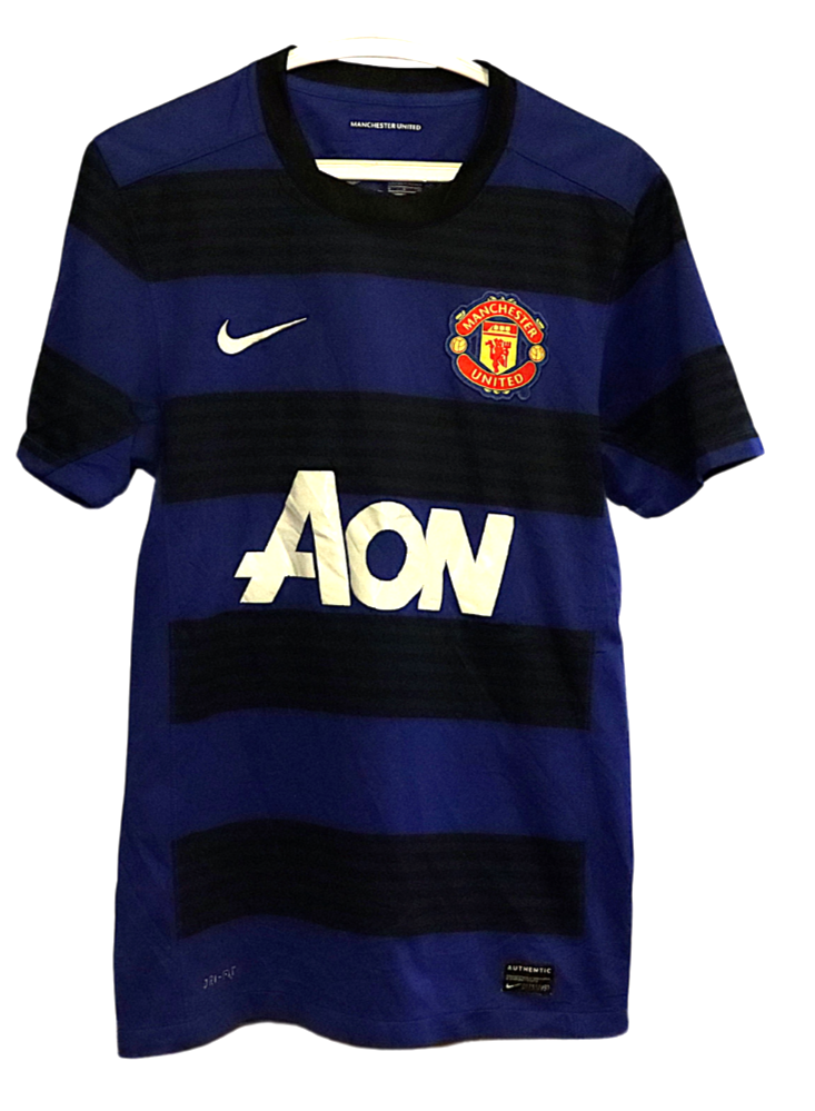 MANCHESTER UNITED 2011-2012 AWAY FOOTBALL SHIRT NIKE JERSEY