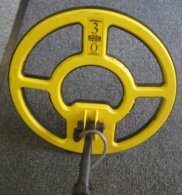 White's Beach Hunter 300 Metal Detector - Excellent Condition