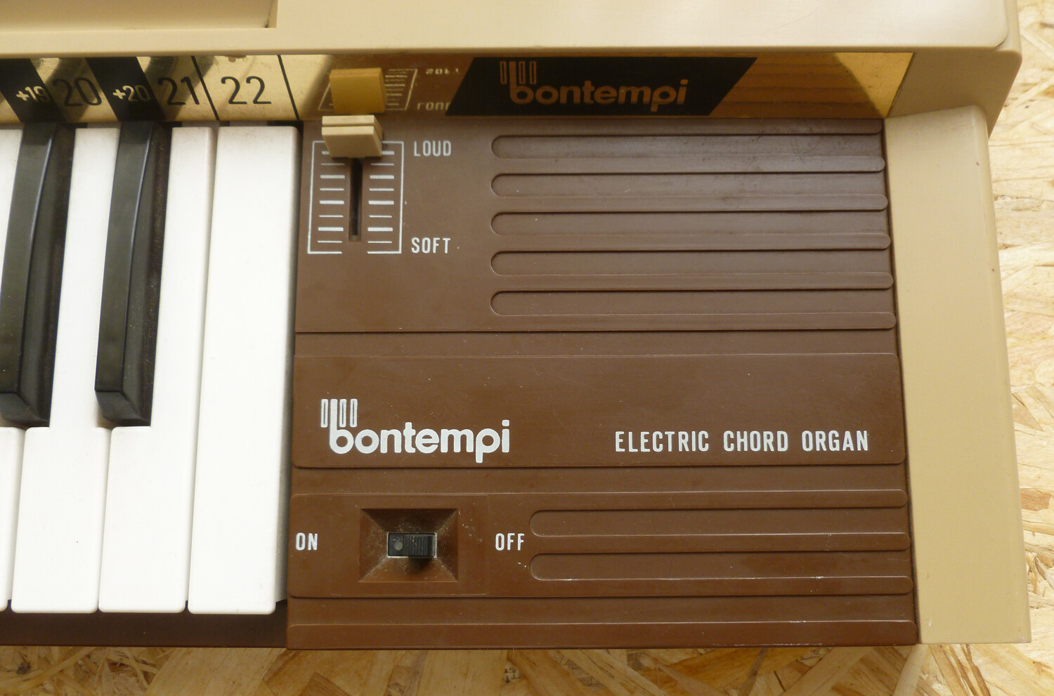 Vintage Bontempi Electric Chord Organ FREE SHIPPING