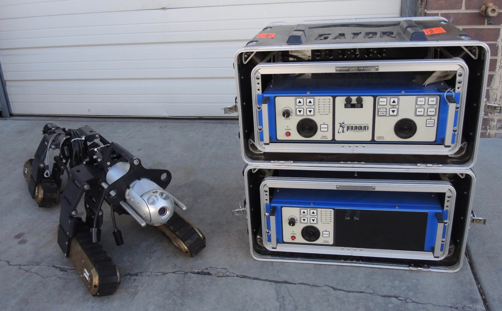 Inuktun Pipe Inspection Versatrax 150/300 Robotic Crawler Spectrum SP 90 Camera