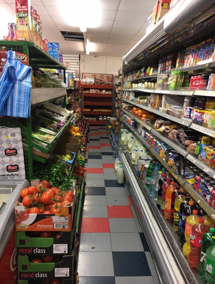 Off License and Convenience Shop For Sale in Cheshunt, Hertfordshire