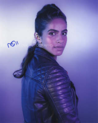 MANDIP GILL as Yasmin Khan - Doctor Who GENUINE SIGNED AUTOGRAPH