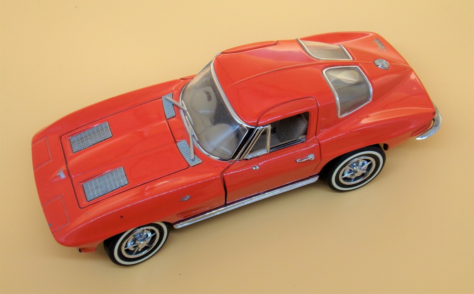 1/24 フランクリンミント 1963 コルベット スティングレイ ミニカー 1963 Corvette Sting Ray - Split Window Coupe - Franklin Mint