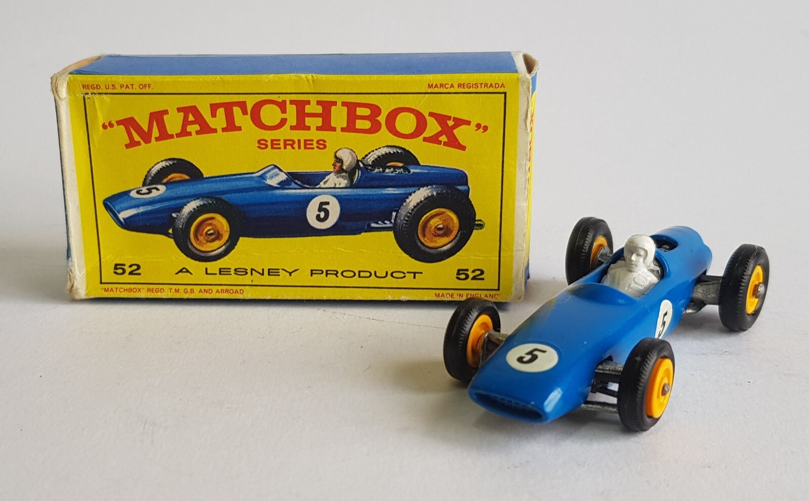 ミニカー MATCHBOX No.29 AUSTIN A55 CAMBRIDGE Lesney Matchbox N° 29 Austin A55 Cambridge