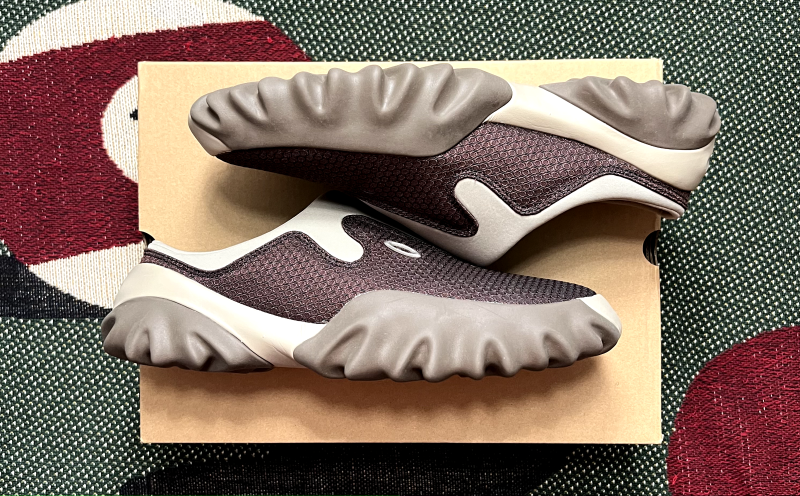 Oakley Factory Team Chop Saw Mule Jacquard Maroon Espresso