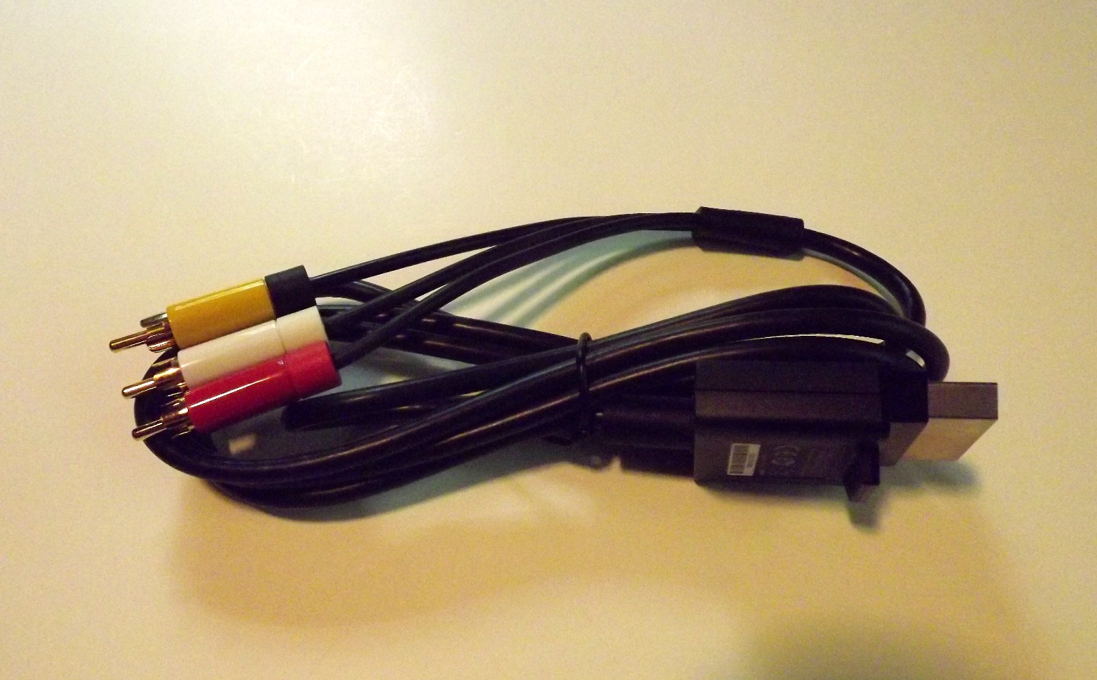 Xbox 360 Composite AV Cable Microsoft for use with Xbox 360 Console NEW