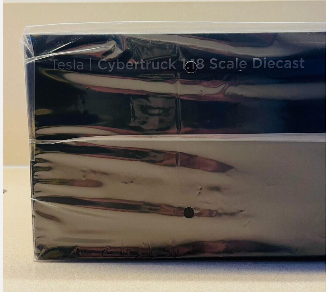 TESLA ✓ CYBERTRUCK Official Elon Diecast 1:18 1/18 Scale