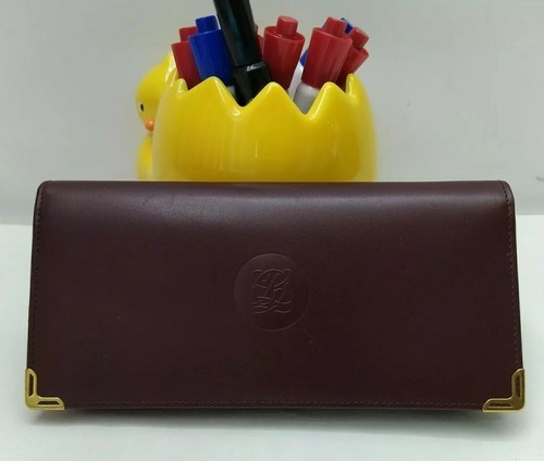 Louis Quatorze Maroquinerie Burgundy Leather Credit Card Bifold