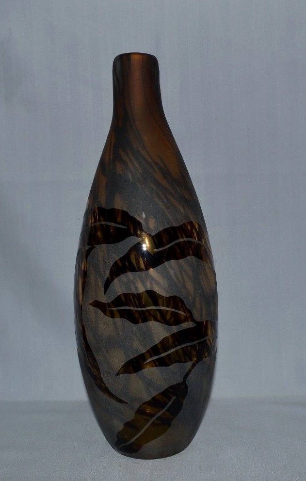 VINTAGE BEAUTIFUL SAND BLASTED ART GLASS BOTTLE DONE IN  SHADES OF BROWN 12