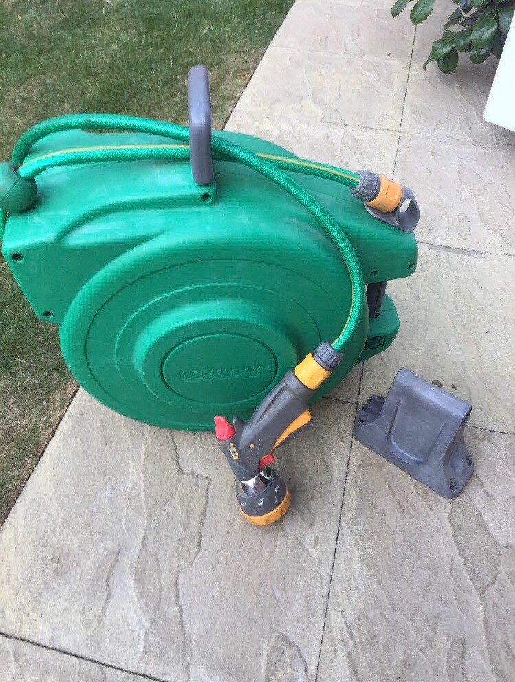 hozelock 50m wall mounted hose