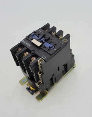 Telemecanique LC1D6511 Contactor 80 Amp 600V 3P 3PH with LX1D6U6 Coil 240V 60Hz