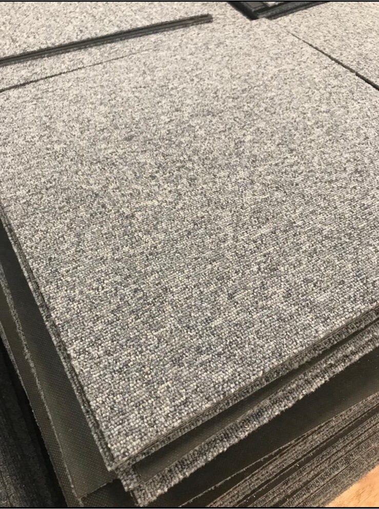 Carpet tiles grey | in Brentwood, Essex | Gumtree
