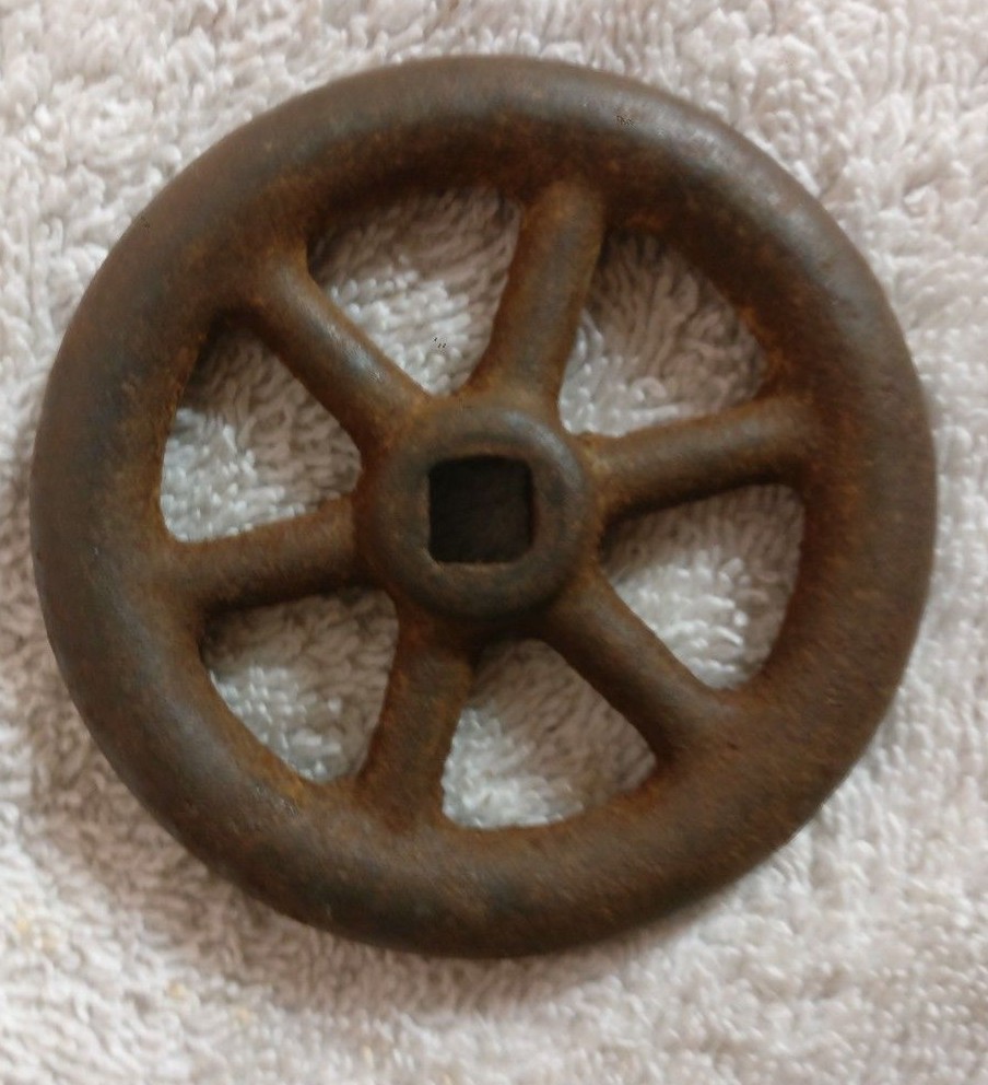 VINTAGE 3'  CAST IRON 6 SPOKE INDUSTRIAL STEAMPUNK GARDEN ART