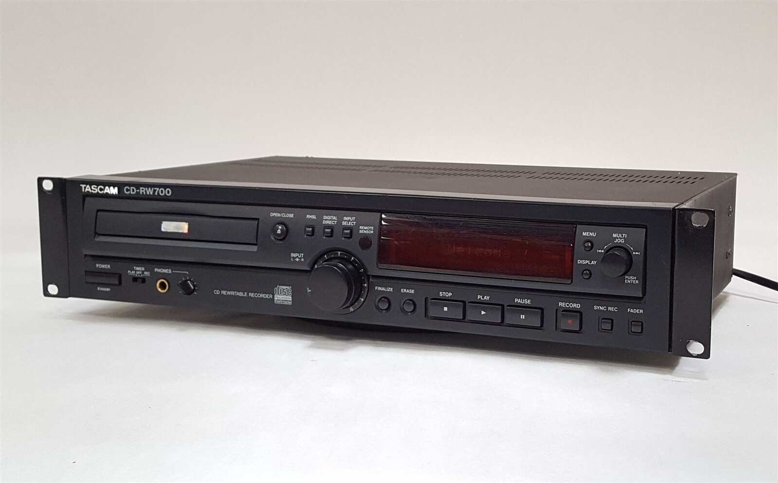 TASCAM　CD-RW700 CD-RW700 | Professional CD Recorder & Player | TASCAM