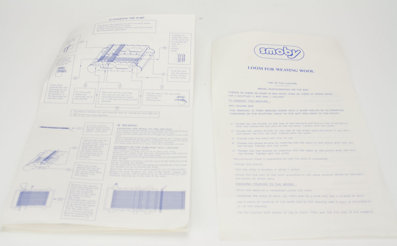 Large Kids Weaving Loom - Vintage Plastic Loom w/ Shuttles & Instructions
