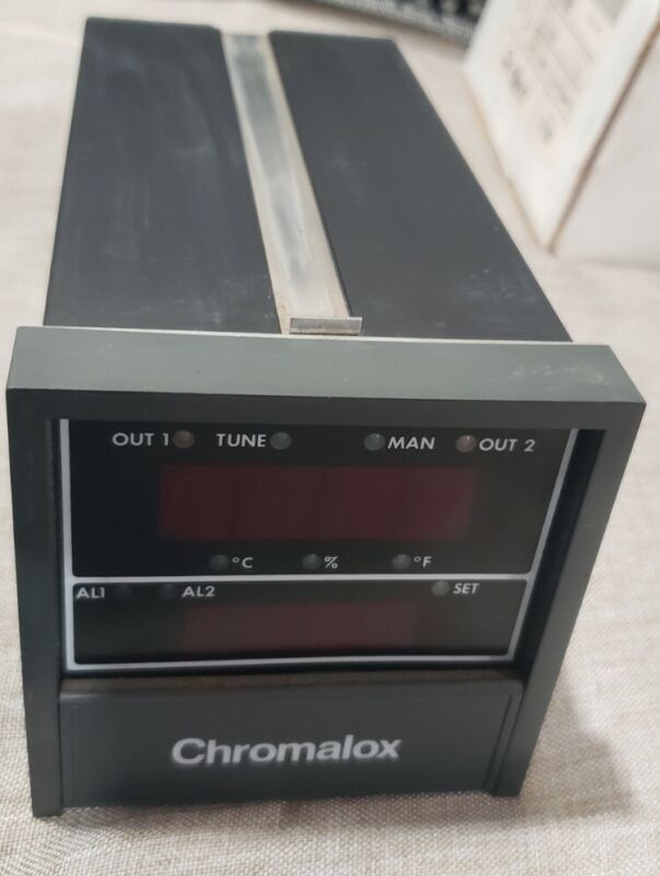 CHROMALOX 2001 TEMPERATURE CONTROLLER