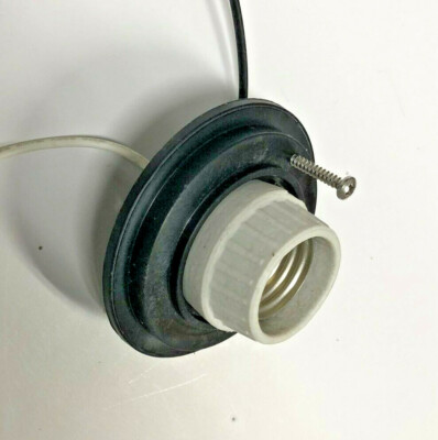 EPCO 15815 Octi-Junction Box Cover w/Porcelain Lamp Holder Engineered Product Co