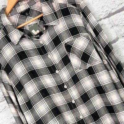 NWT TORRID Women's 2X (2) Pink Plaid Relaxed Fit Brushed Rayon Button-Up Shirt