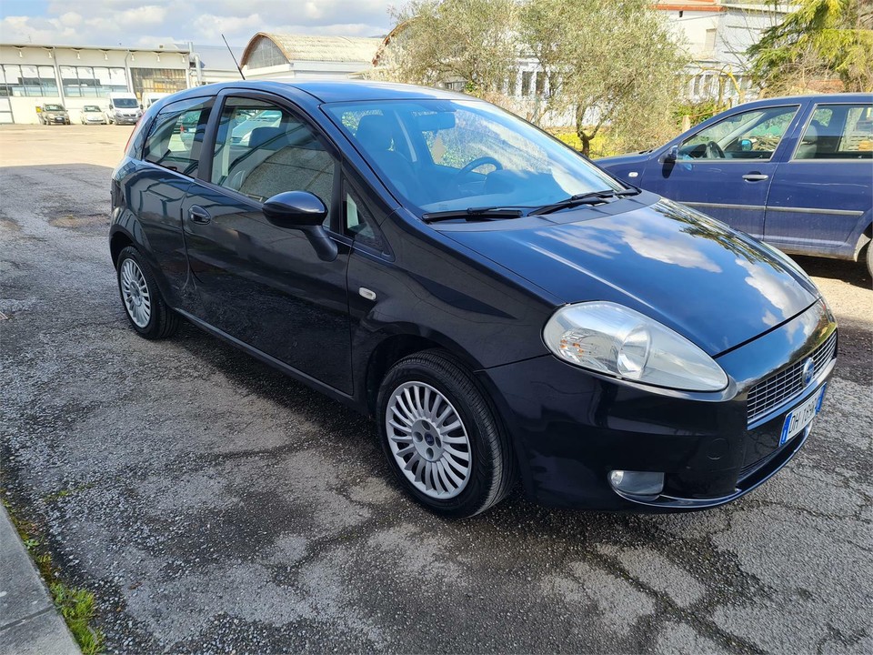 Fiat Grande Punto Grande Punto 1.2 3P.... A Magione - Kijiji