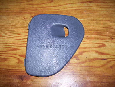 98 01 Dodge RAM Pickup Truck Fuse Box Access Door Lid ... dodge ram 1500 dash fuse box removal 