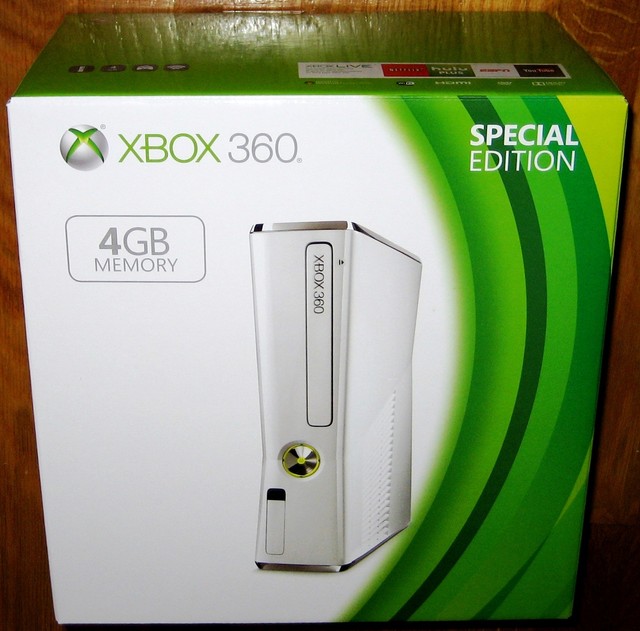 Microsoft Xbox 360 Skylanders Bundle 4GB Glossy White Console for sale