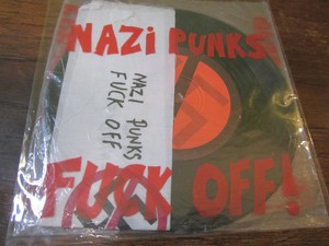 DEAD-KENNEDYS-RARE-45-WITH-ARM-BAND-PUNK-ROCK-7-034