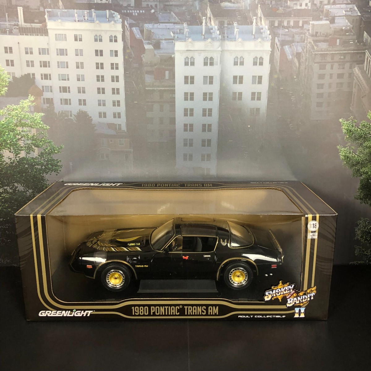 GREENLIGHT - SMOKEY & THE BANDIT II 1980 PONTIAC TRANS AM 1/18