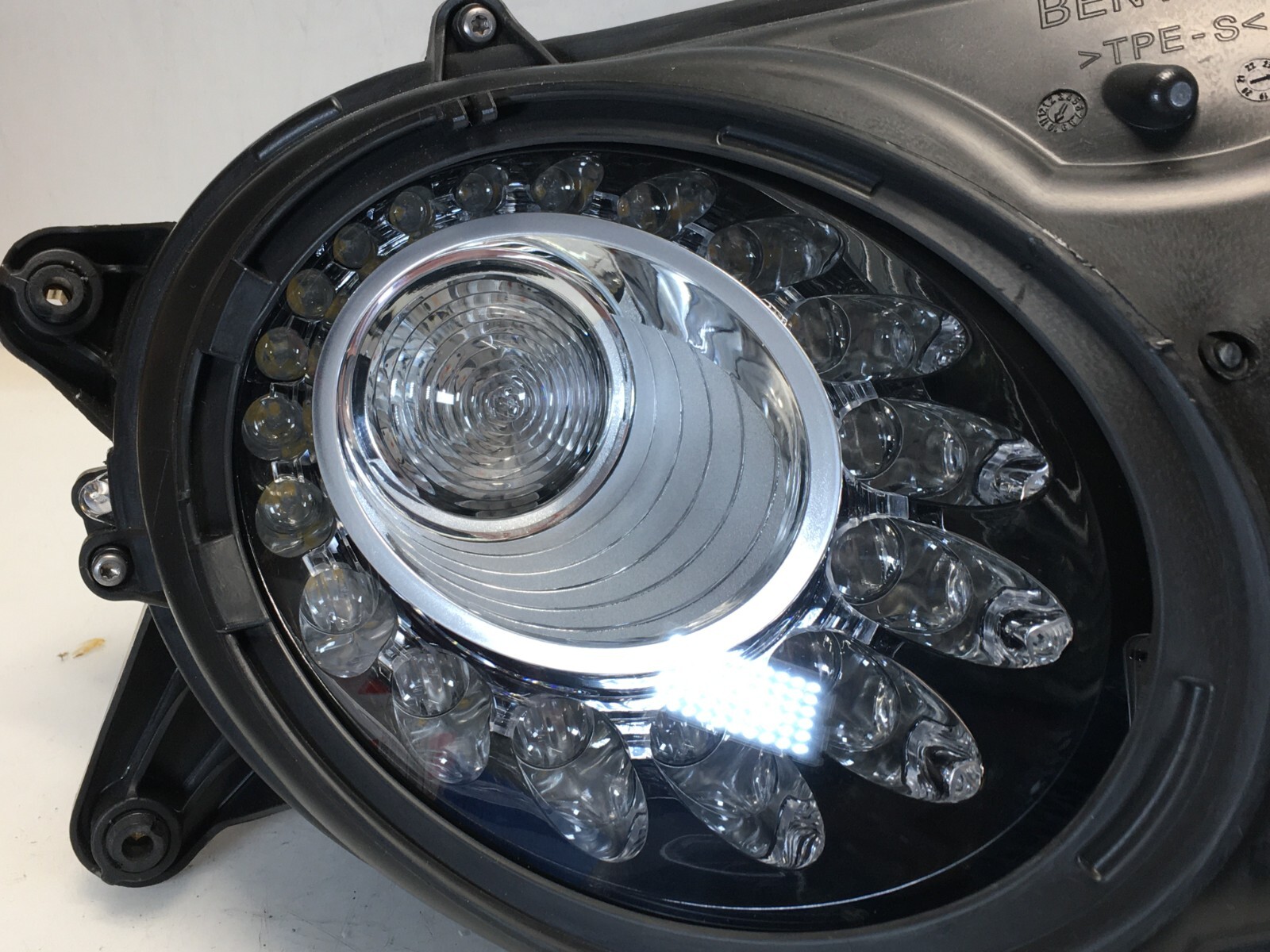 New 2016 2017 2018 Bentley Continental GT GTC Right Headlight RH Oem XENON Black