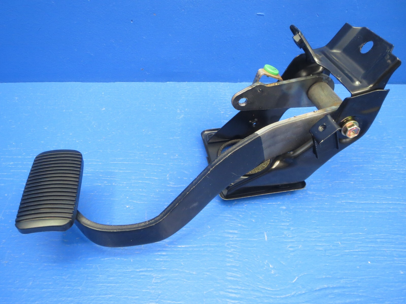 2002 TOYOTA 4RUNNER SR5 3 4L BRAKE MASTER BRAKE PEDAL W BRACKET OEM 2002-toyota-4runner-sr5-3-4l-brake-master-brake-pedal-w-bracket-oem