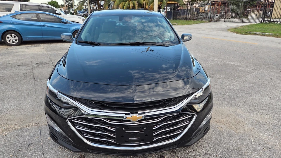 Chevrolet Malibu 2025  Foto 2 de 4